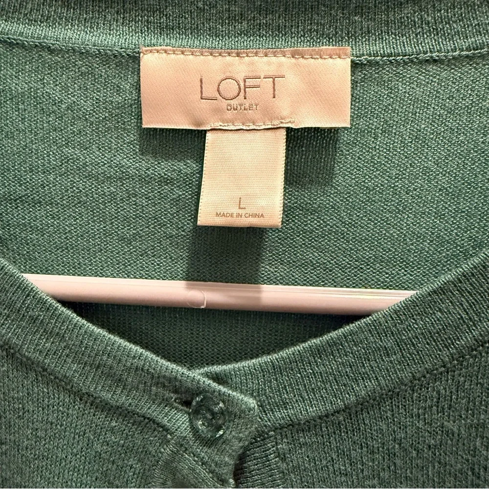 LOFT Outlet Green Lightweight Button Front Cardigan Size L - Picture 3 of 5